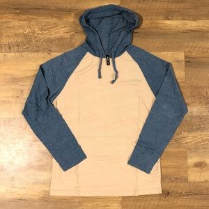 RVCA lightweight Hooded Pullover